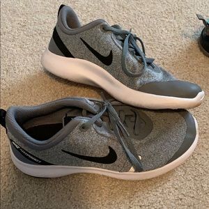 Girls Nike Flex Experience 8